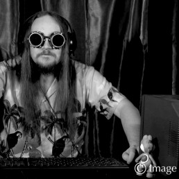 Scène photographie monochrome Valentin geek steampunk